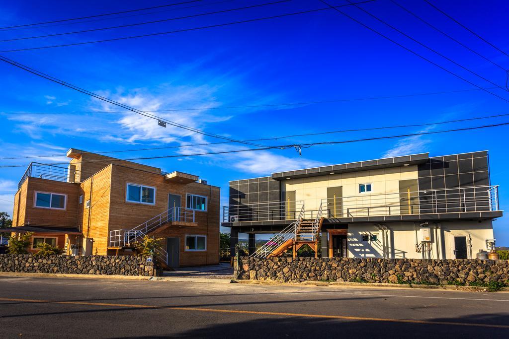 Gloryhill Pension Seogwipo Exterior photo